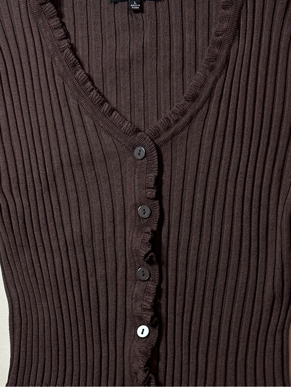 Fall Aesthetic Love Tree Brown Ribbed V-Neck Ruffle-Edge Button Cardigan Chic L - Picture 4 of 6